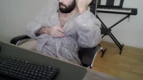 joaodias_18 online show from 01-06-26, 09:50