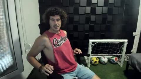 Snapshot of joaquin420_hot chatting on 06-21-26, 06:43 joaquin420_hot online show from 06-21-26, 06:43