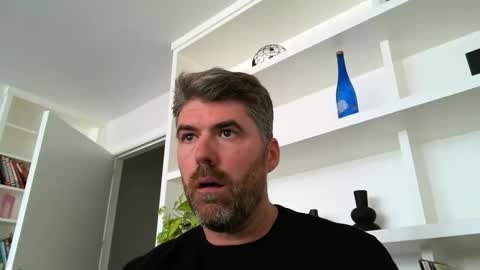 joaquinix123 online show from 09-30-25, 10:53