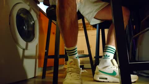 GUILLAUME feet and socks online show from 03-04-25, 07:43