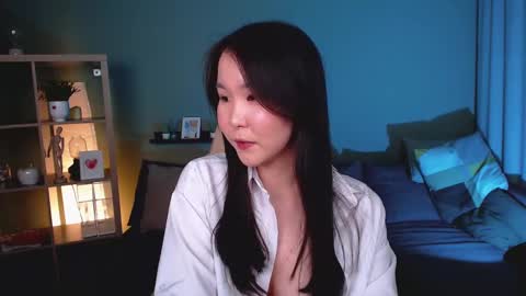 Snapshot of jocelyn_lane chatting on 01-29-25, 12:24 Amina online show from 01-29-25, 12:24