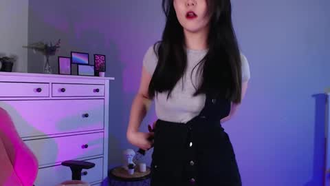 Snapshot of jocelyn_lane chatting on 01-30-25, 12:27 Amina online show from 01-30-25, 12:27