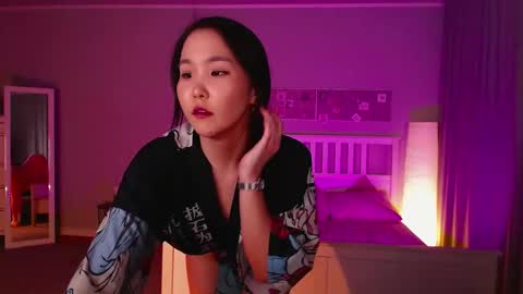 Snapshot of jocelyn_lane chatting on 02-06-25, 03:31 Amina online show from 02-06-25, 03:31