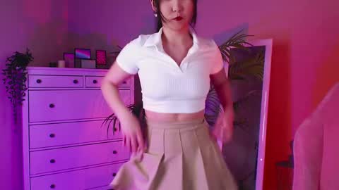 Snapshot of jocelyn_lane chatting on 02-08-25, 12:28 Amina online show from 02-08-25, 12:28