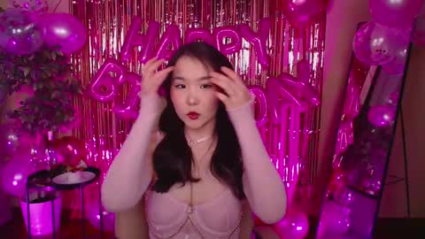 Snapshot of jocelyn_lane chatting on 03-01-25, 12:23 Amina online show from 03-01-25, 12:23