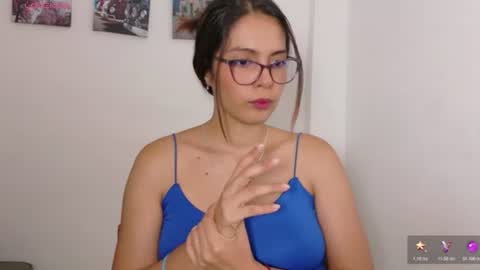Snapshot of jodidamente_adictiva chatting on 06-30-26, 08:54 Jhulia online show from 06-30-26, 08:54