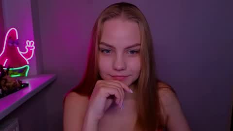 Snapshot of jodiewithgreen chatting on 06-04-26, 07:53 Jodie 3 returning TODAY online show from 06-04-26, 07:53