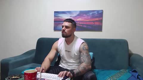 Snapshot of jodogs chatting on 01-11-26, 07:35 Tiberius online show from 01-11-26, 07:35