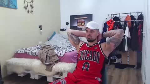 Snapshot of jodogs chatting on 02-20-26, 06:19 Tiberius online show from 02-20-26, 06:19