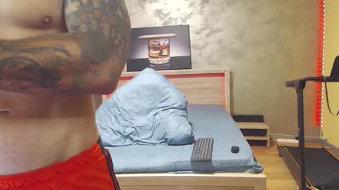 Snapshot of jodogs chatting on 06-01-26, 01:24 Tiberius online show from 06-01-26, 01:24