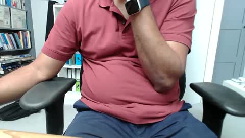 Snapshot of joe765shades chatting on 05-28-26, 10:01 joe765shades online show from 05-28-26, 10:01