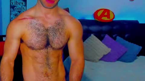 Snapshot of joel_ferreira chatting on 12-15-24, 03:56 Joel online show from 12-15-24, 03:56