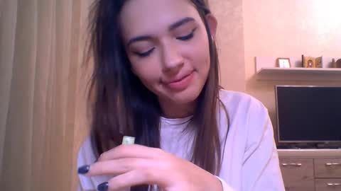 Jennifer online show from 12-02-25, 05:19