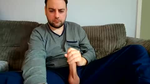 Snapshot of joeshowsoff chatting on 01-15-26, 12:54 joeshowsoff online show from 01-15-26, 12:54