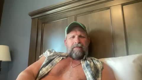 Snapshot of joestros chatting on 05-18-26, 08:36 joestros online show from 05-18-26, 08:36