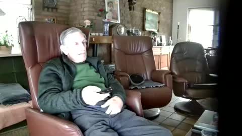 Snapshot of johan7_heet chatting on 12-15-24, 01:22 johan7 heet online show from 12-15-24, 01:22