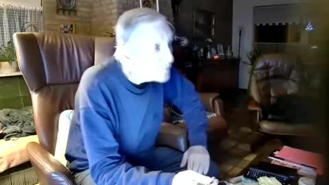 Snapshot of johan7_heet chatting on 12-28-24, 07:33 johan7 heet online show from 12-28-24, 07:33