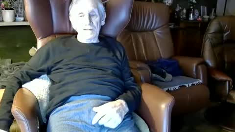 Snapshot of johan7_heet chatting on 01-05-25, 07:17 johan7 heet online show from 01-05-25, 07:17