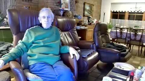 Snapshot of johan7_heet chatting on 12-19-25, 07:43 johan7 heet online show from 12-19-25, 07:43