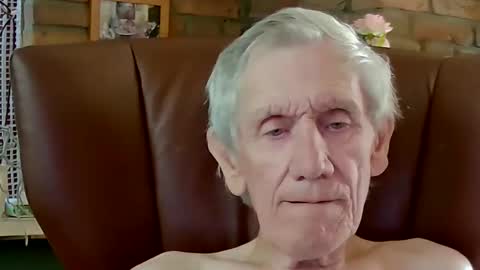 Snapshot of johan7_heet chatting on 03-20-26, 02:44 johan7 heet online show from 03-20-26, 02:44