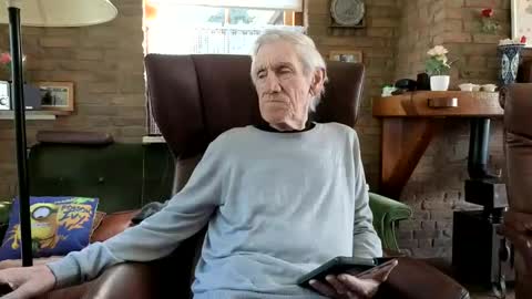 Snapshot of johan7_heet chatting on 04-04-26, 10:46 johan7 heet online show from 04-04-26, 10:46