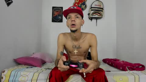 johan_and_antonella online show from 12-14-24, 07:14