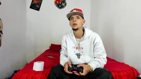 johan_and_antonella online show from 02-16-25, 03:37