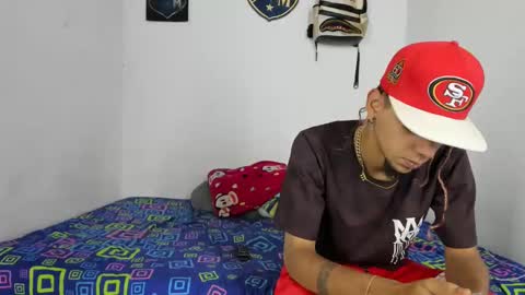 johan_and_antonella online show from 10-16-25, 03:40