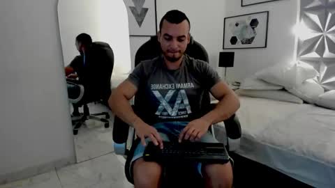 johan online show from 12-18-25, 11:05