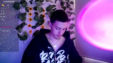 Snapshot of johan_parker222 chatting on 09-20-25, 06:53 johan_parker222 online show from 09-20-25, 06:53