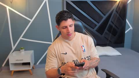 Johan Williams online show from 12-28-24, 06:17