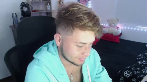 JOHAN independient model online show from 02-03-25, 07:10