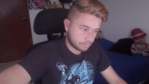 JOHAN independient model online show from 11-28-25, 02:31