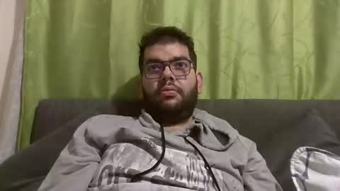 Snapshot of johanmanu123 chatting on 12-20-25, 10:44 johanmanu123 online show from 12-20-25, 10:44