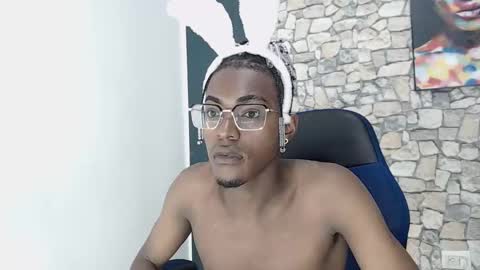 Snapshot of johanxxhot chatting on 01-11-25, 03:13 johanxxhot online show from 01-11-25, 03:13