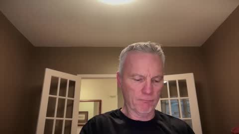 Snapshot of john555_555 chatting on 10-20-25, 12:38 JackJack online show from 10-20-25, 12:38