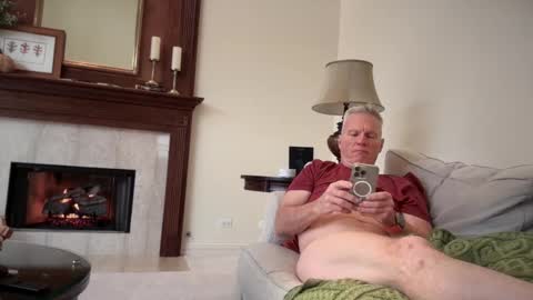 Snapshot of john555_555 chatting on 11-19-25, 02:06 JackJack online show from 11-19-25, 02:06