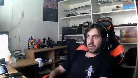 Snapshot of john566112 chatting on 11-05-25, 05:29 john online show from 11-05-25, 05:29