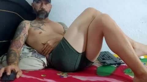 Snapshot of john_balthor chatting on 12-01-24, 11:04   online show from 12-01-24, 11:04