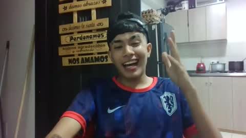 john_miles01 online show from 12-18-25, 06:30