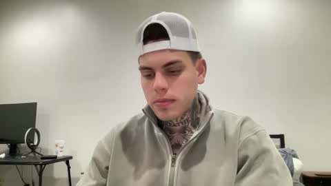 Snapshot of johnafterdark chatting on 01-17-25, 02:08 JAXX online show from 01-17-25, 02:08