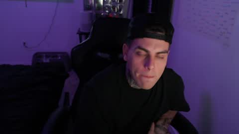 Snapshot of johnafterdark chatting on 05-03-26, 05:02 JAXX online show from 05-03-26, 05:02