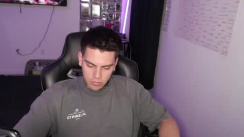 Snapshot of johnafterdark chatting on 05-05-26, 03:58 JAXX online show from 05-05-26, 03:58
