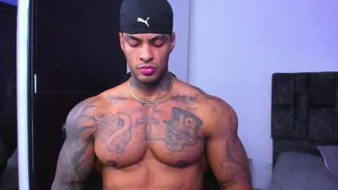 Snapshot of johnbelt_ chatting on 10-28-25, 11:18 john belt online show from 10-28-25, 11:18