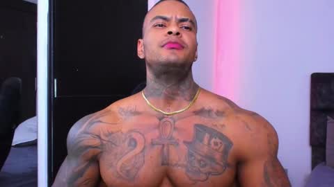 Snapshot of johnbelt_ chatting on 11-18-25, 10:14 john belt online show from 11-18-25, 10:14