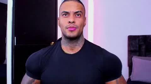 Snapshot of johnbelt_ chatting on 11-19-25, 09:26 john belt online show from 11-19-25, 09:26