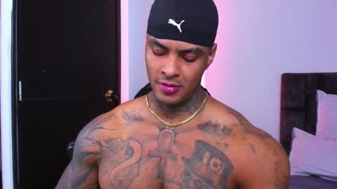 Snapshot of johnbelt_ chatting on 11-21-25, 09:24 john belt online show from 11-21-25, 09:24