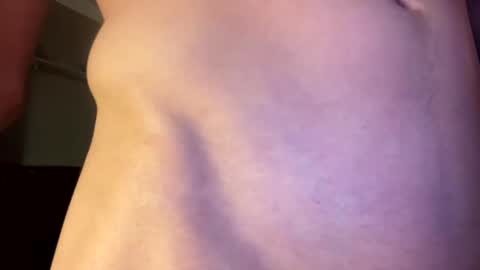 Snapshot of johnblou chatting on 01-23-25, 04:30 johnblou online show from 01-23-25, 04:30