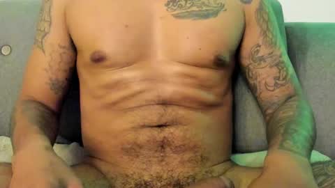 John carrie    Independent  Help me reach my goal 100 likes and 10000 followers  online show from 01-09-25, 02:11