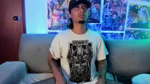 Snapshot of johncarrie chatting on 01-17-26, 01:32 John carrie Independent Help me reach my goal 100 likes and 10000 followers online show from 01-17-26, 01:32